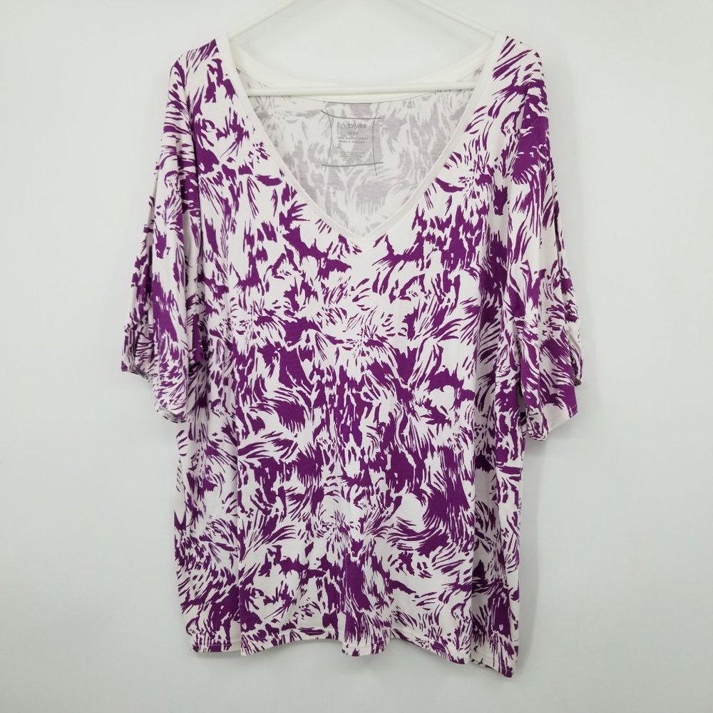 Lane Bryant Purple and White Tropical Floral Print V Neck Shirt 26/28